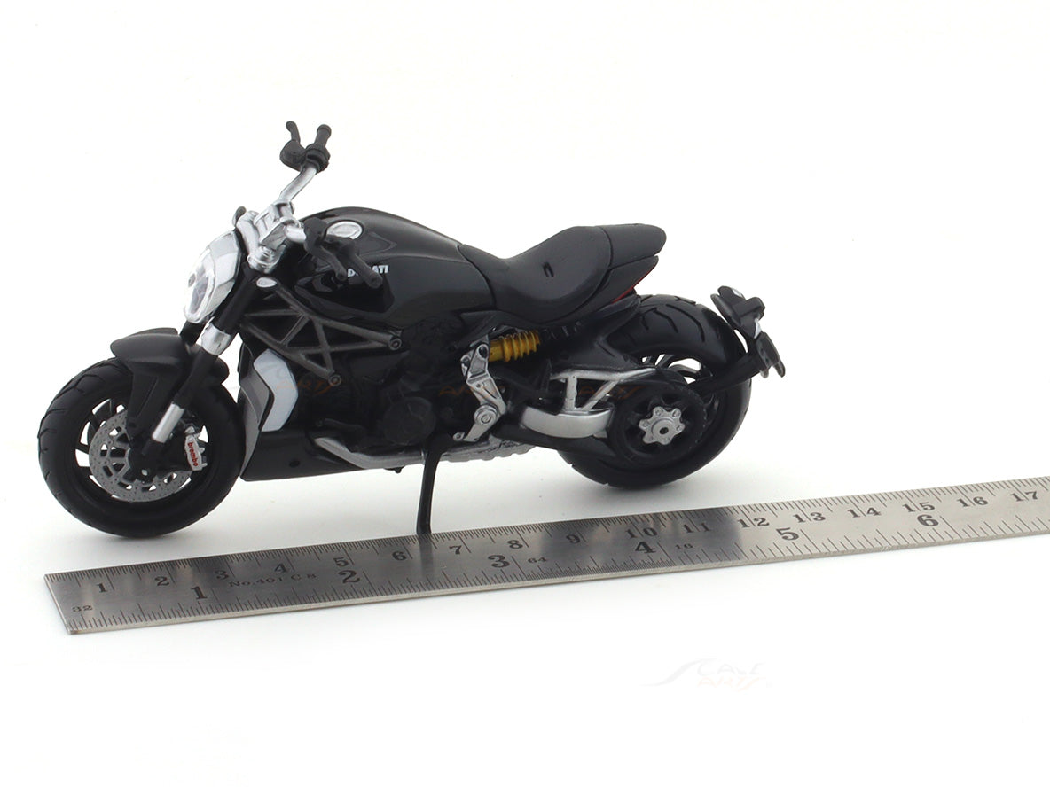 Ducati X Diavel S 1:18 licensed diecast scale model bike