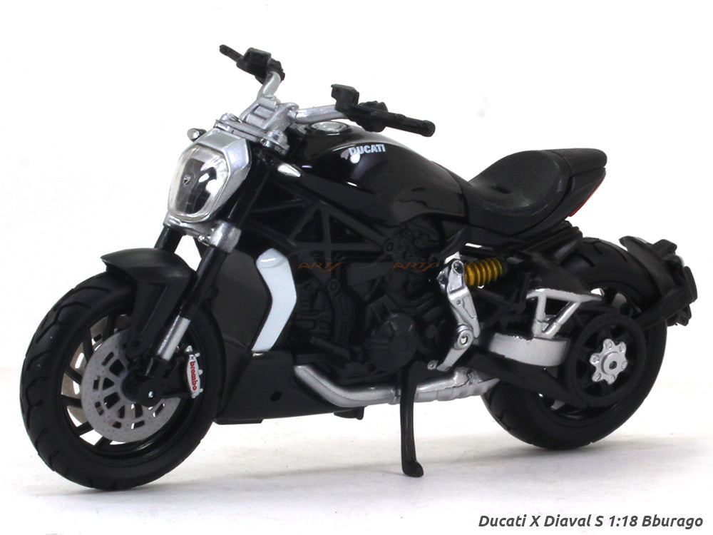 Ducati X Diavel S 1:18 licensed diecast scale model bike
