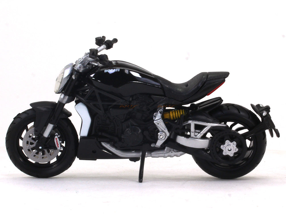 Ducati X Diavel S 1:18 licensed diecast scale model bike