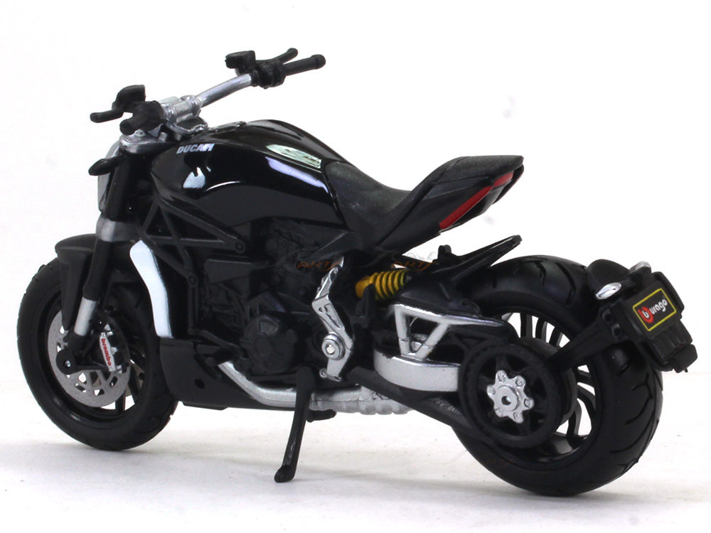 Ducati X Diavel S 1:18 licensed diecast scale model bike