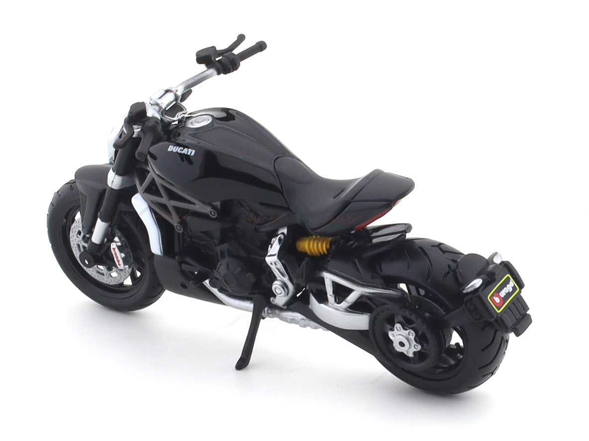Ducati X Diavel S 1:18 licensed diecast scale model bike